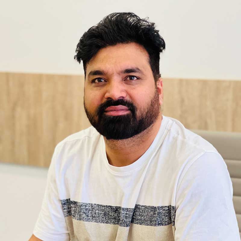 Фото сотрудника